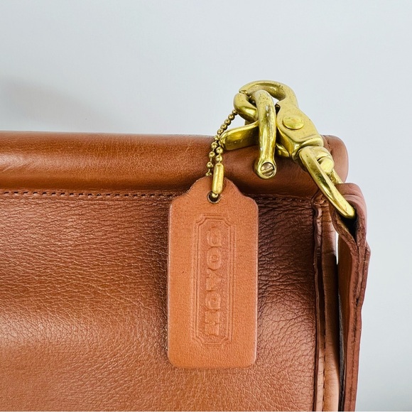 Coach British Tan 5266 Vintage Beekman Leather Brass Messenger Briefcase - Picture 4 of 13